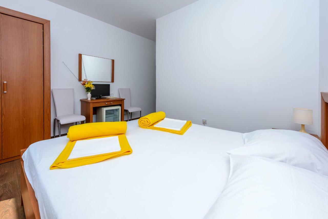 Guest House Villa Bellevue 2 Cavtat Bagian luar foto